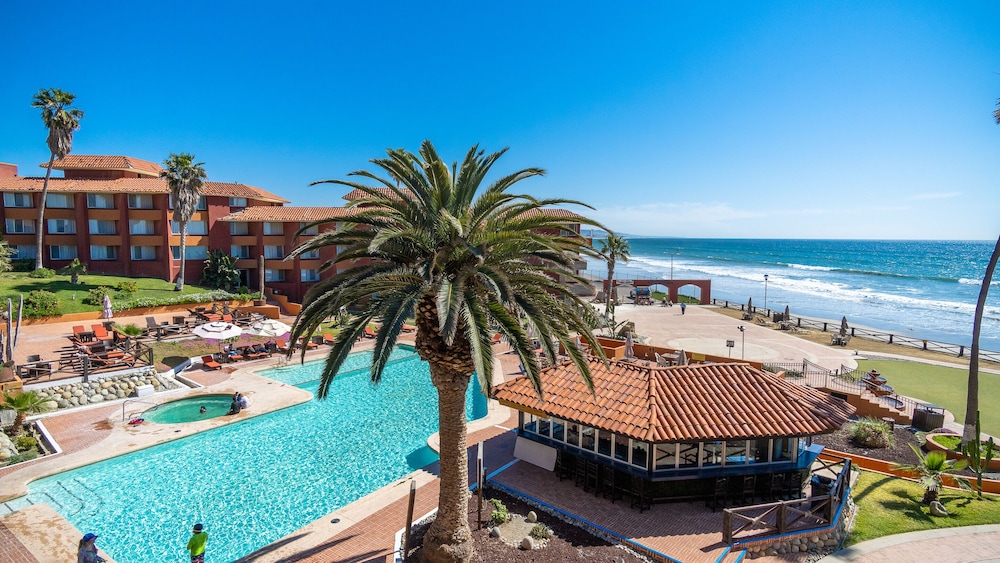 Standard Double with Partial Ocean View photo 3