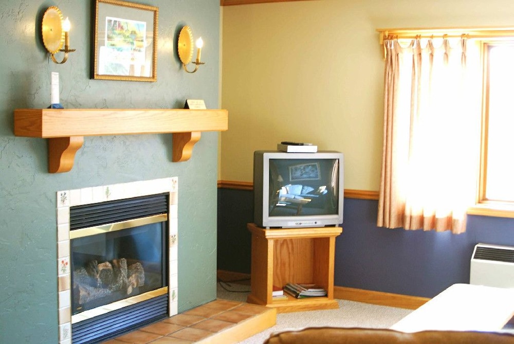Suite, 2 Bedrooms photo 2