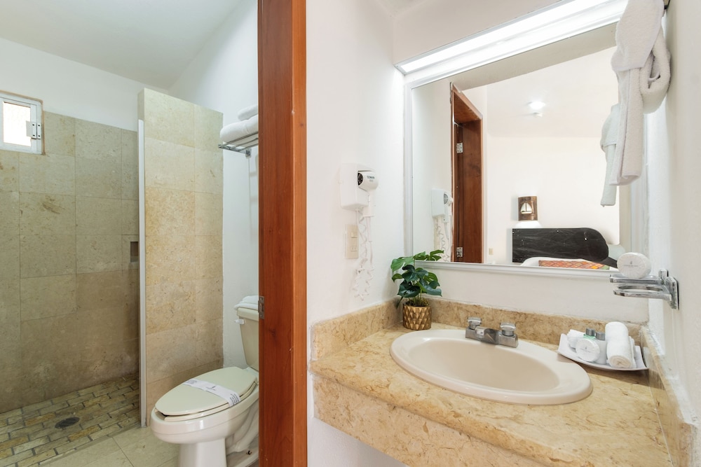 Standard Room, Ocean View - Photo 7