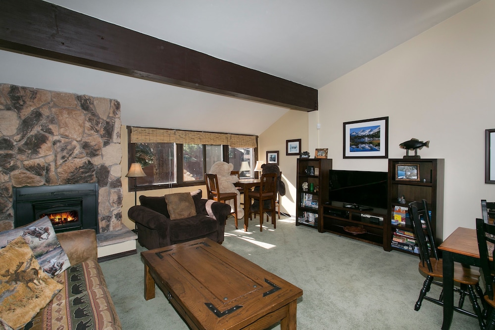 Townhome, 2 Bedrooms photo 1
