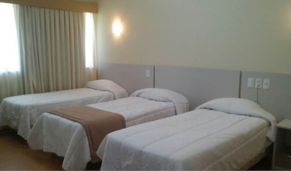 Standard Single Room, 2 Twin Beds - Photo 3