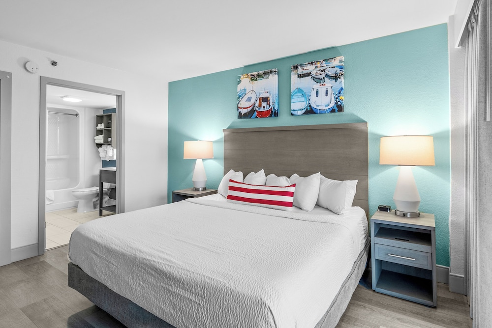 Mariner Ocean View Deluxe Two Bedroom Condo - Photo 3