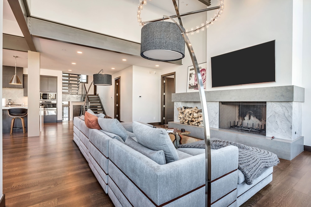 House, 5 Bedrooms