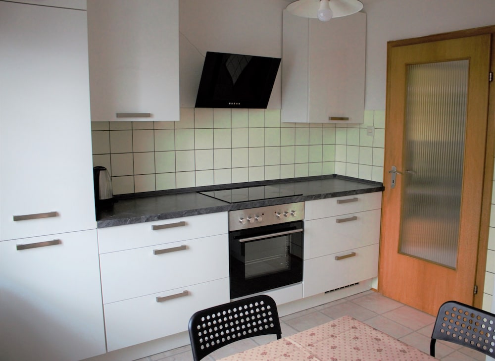 Comfort Apartment, 2 Bedrooms, Courtyard View photo 3