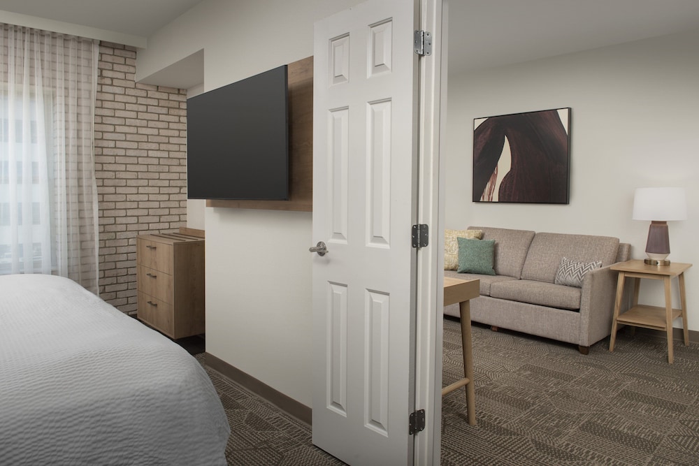 Suite, 1 Bedroom, Kitchen