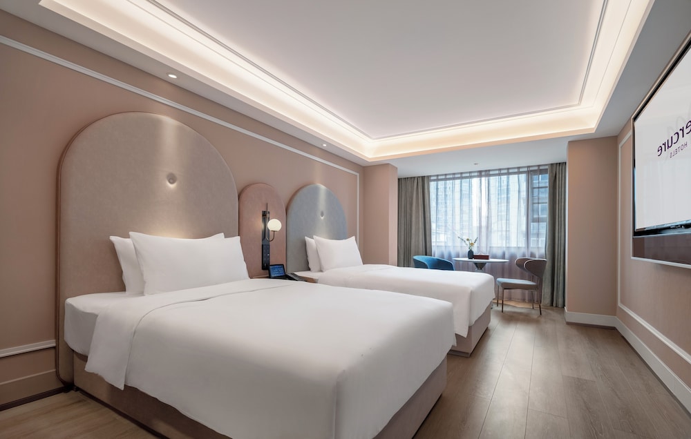 Superior Twin Room, City View