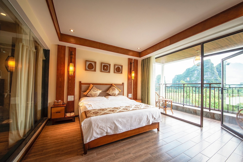 Deluxe Double Room, Balcony photo 1