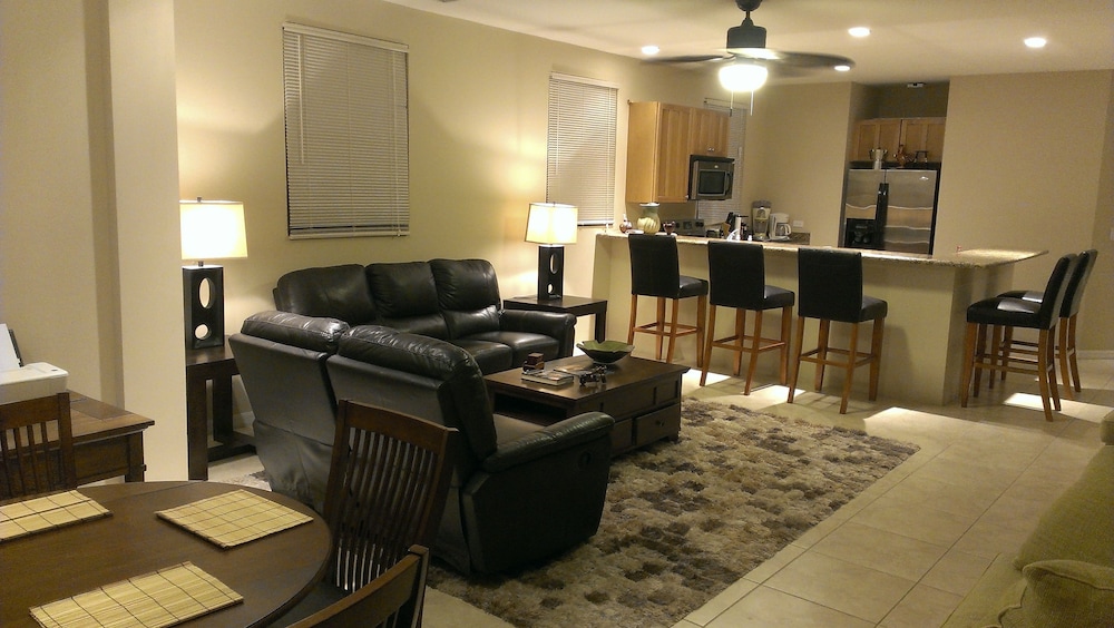 Condo, 3 Bedrooms (C-410 )