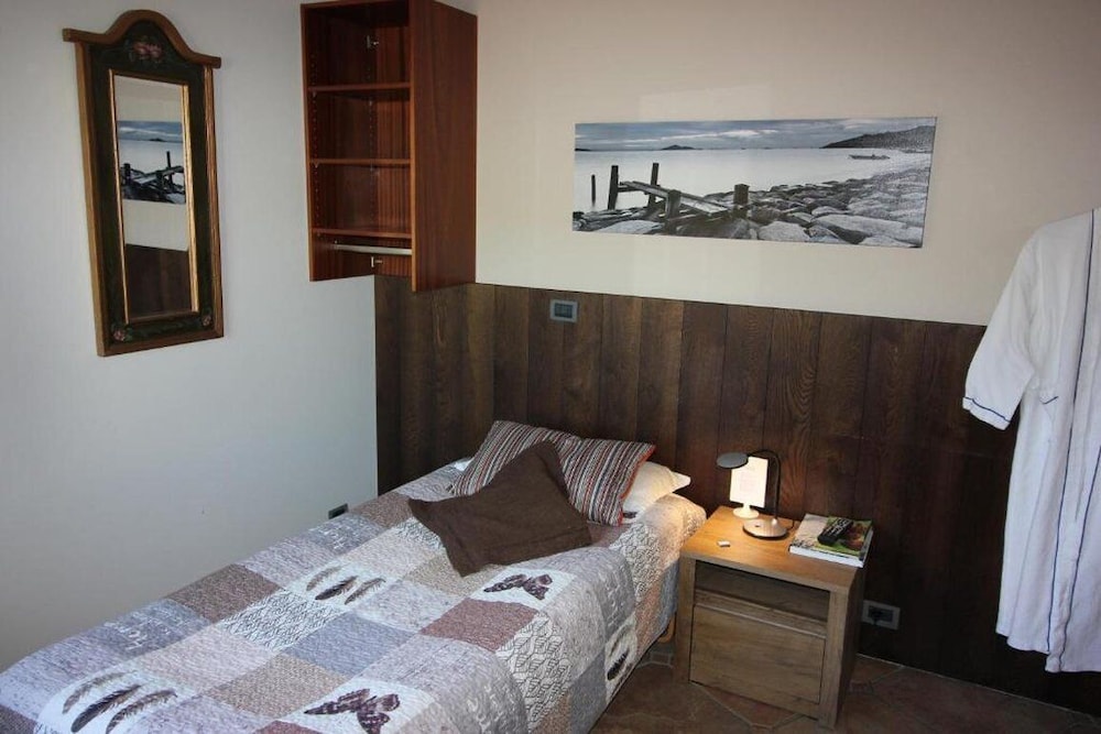 Single Room, Private Bathroom photo 1