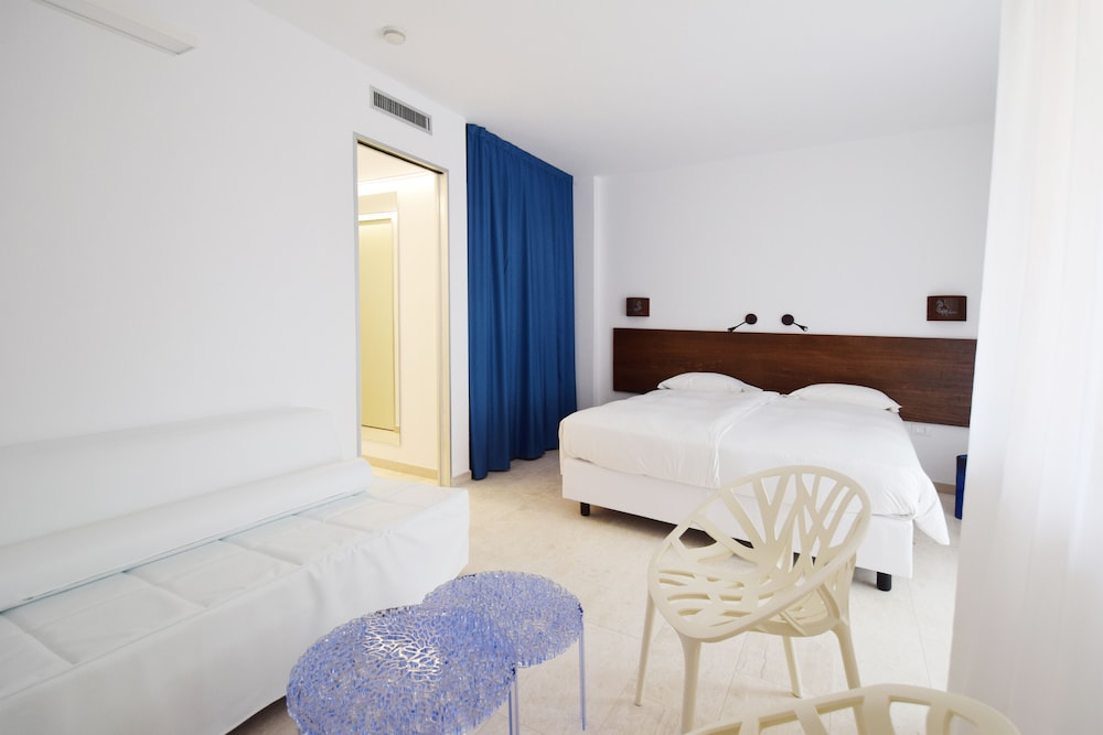 Classic Quadruple Room photo 2