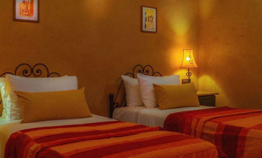Standard Triple Room (Jardin) photo 3