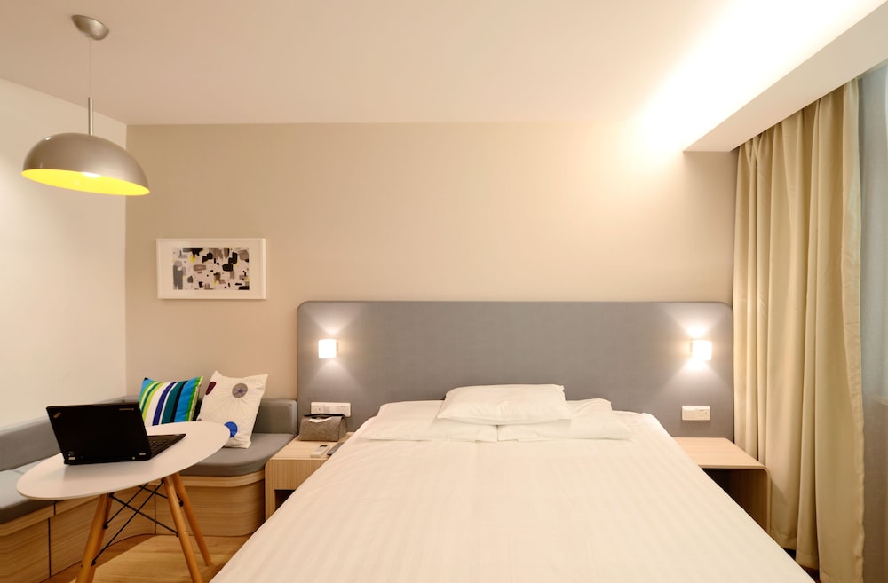 Basic Apartment