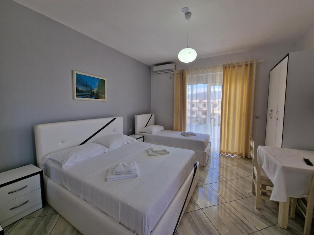 Triple Room, Balcony, Garden View
