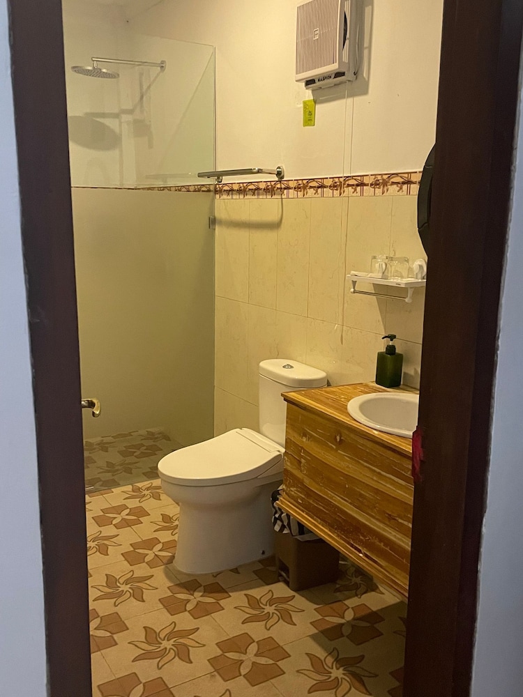 Deluxe Twin Room, 2 Twin Beds, Non Smoking, Pool View photo 2