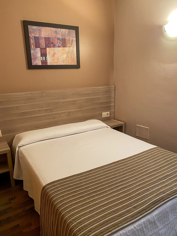 Quadruple Room (2 adults + 2 children)