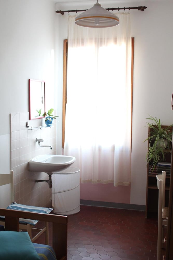 Comfort Twin Room, Non Smoking, Shared Bathroom photo 3