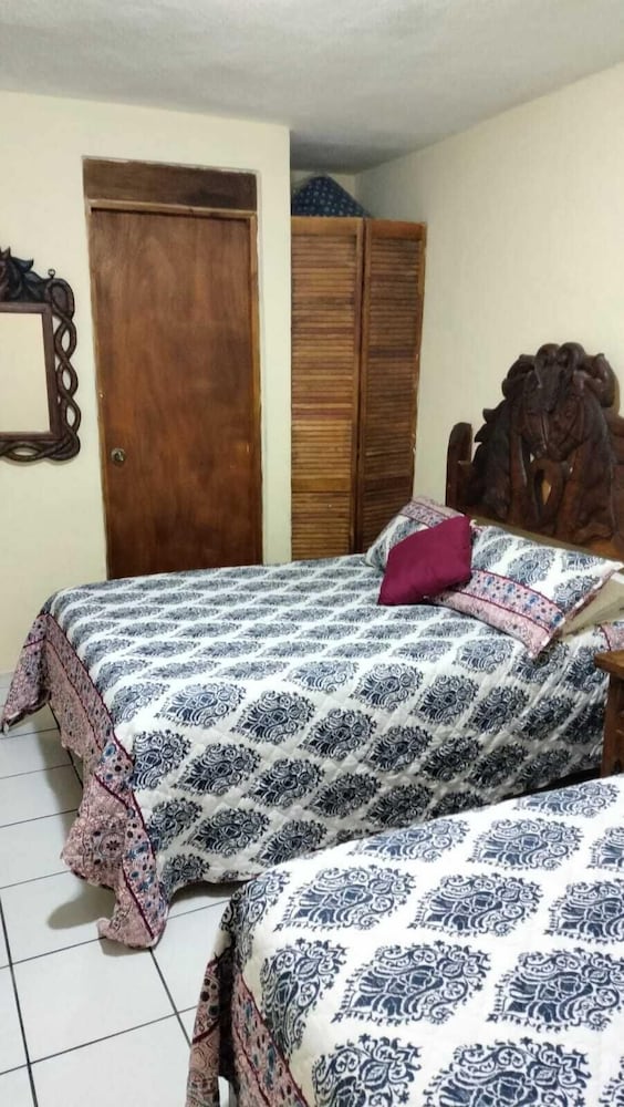 Basic Quadruple Room photo 2
