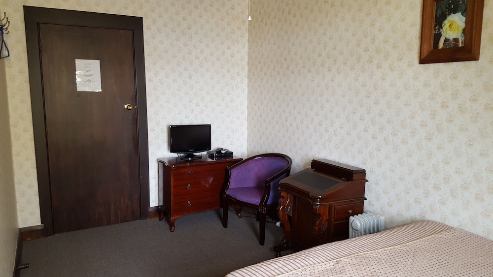 Queen Ensuite Room photo 1
