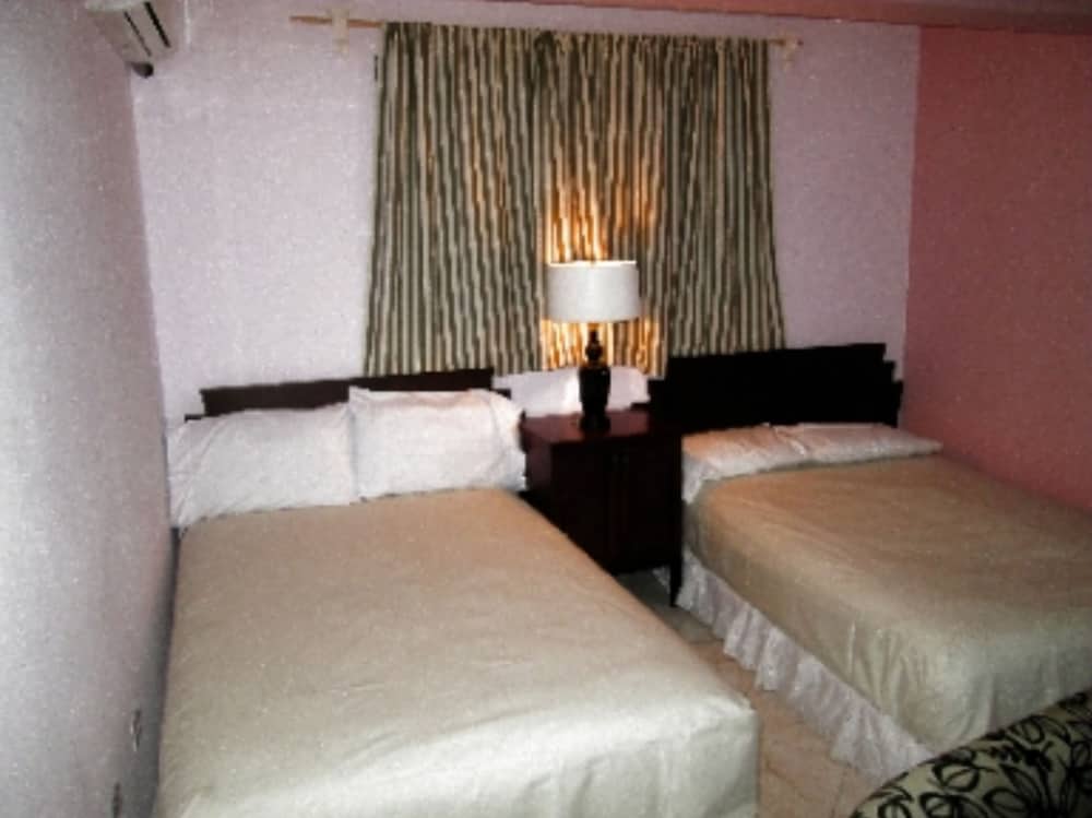 Family Room, 2 Queen Beds
