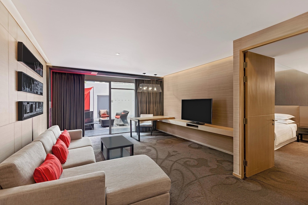 Studio Suite, 1 Bedroom, Terrace photo 2