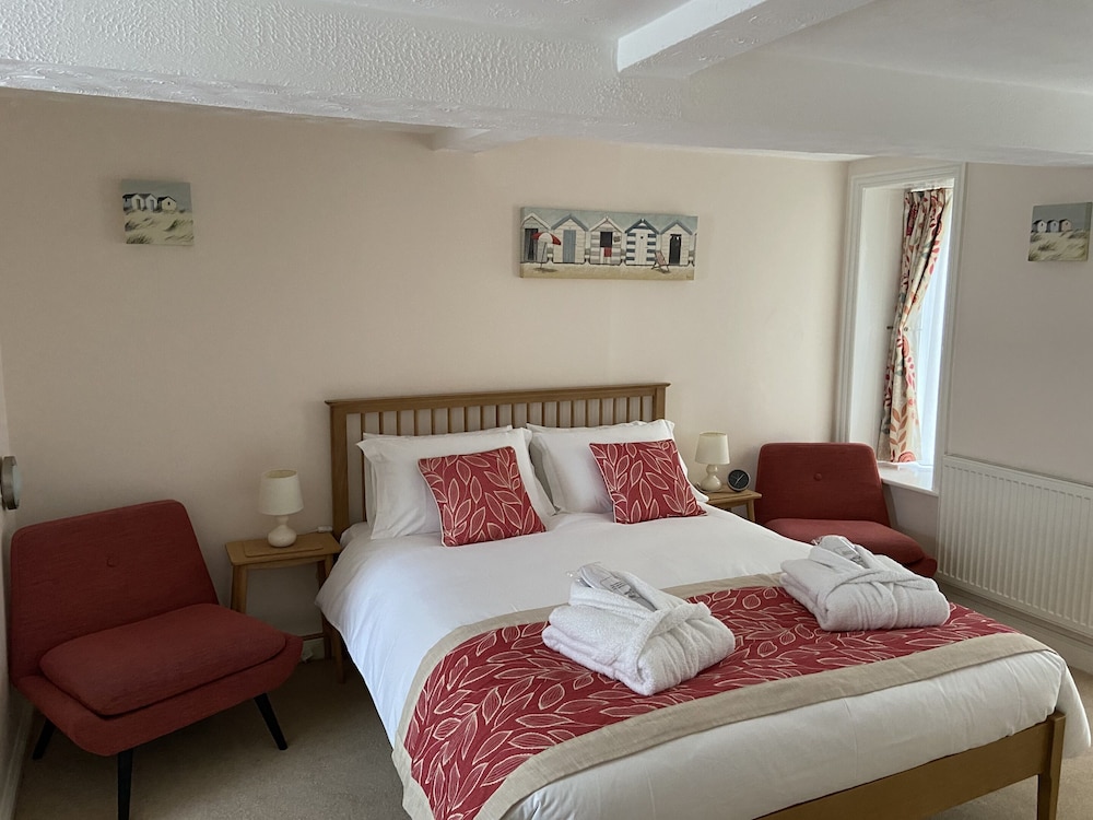 Superior Double Room, Ensuite (Room 2)