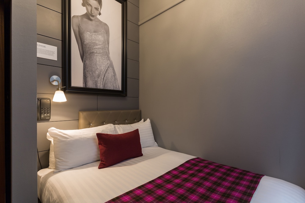 Wee Single Room