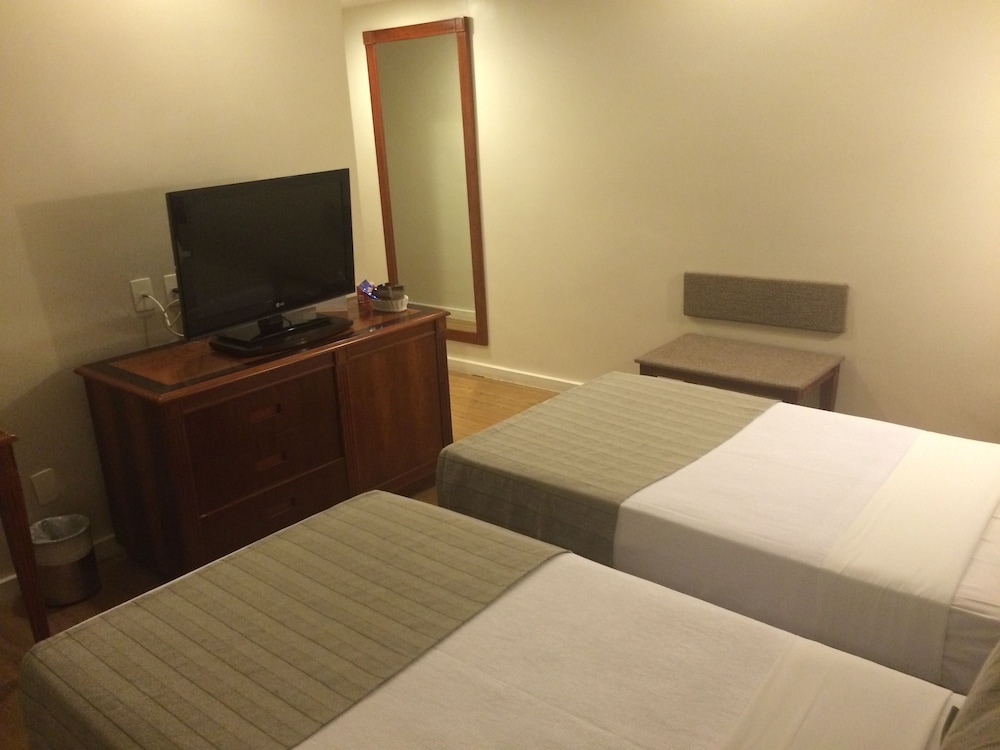 Standard Room - Photo 9