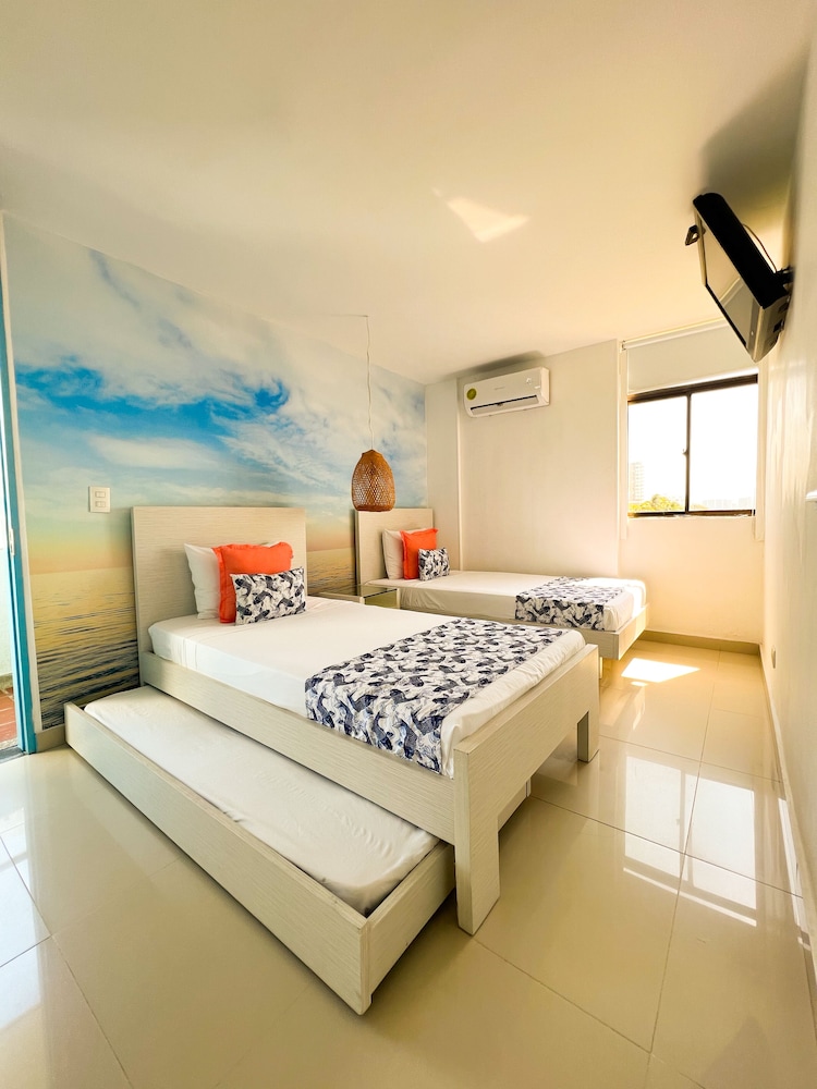 Deluxe Room - Photo 7