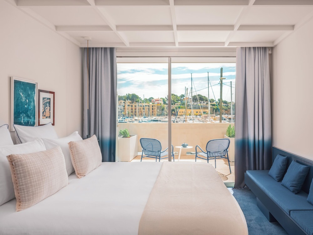 Signature Suite, Balcony, Sea View - Photo 8