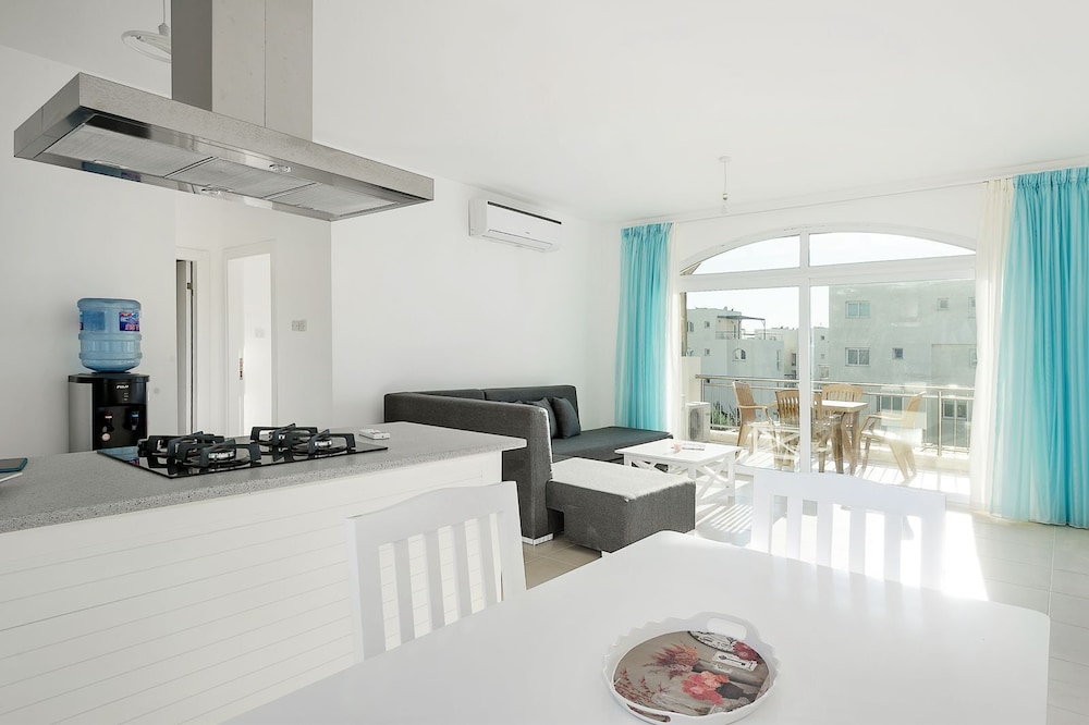 Apartment photo 1