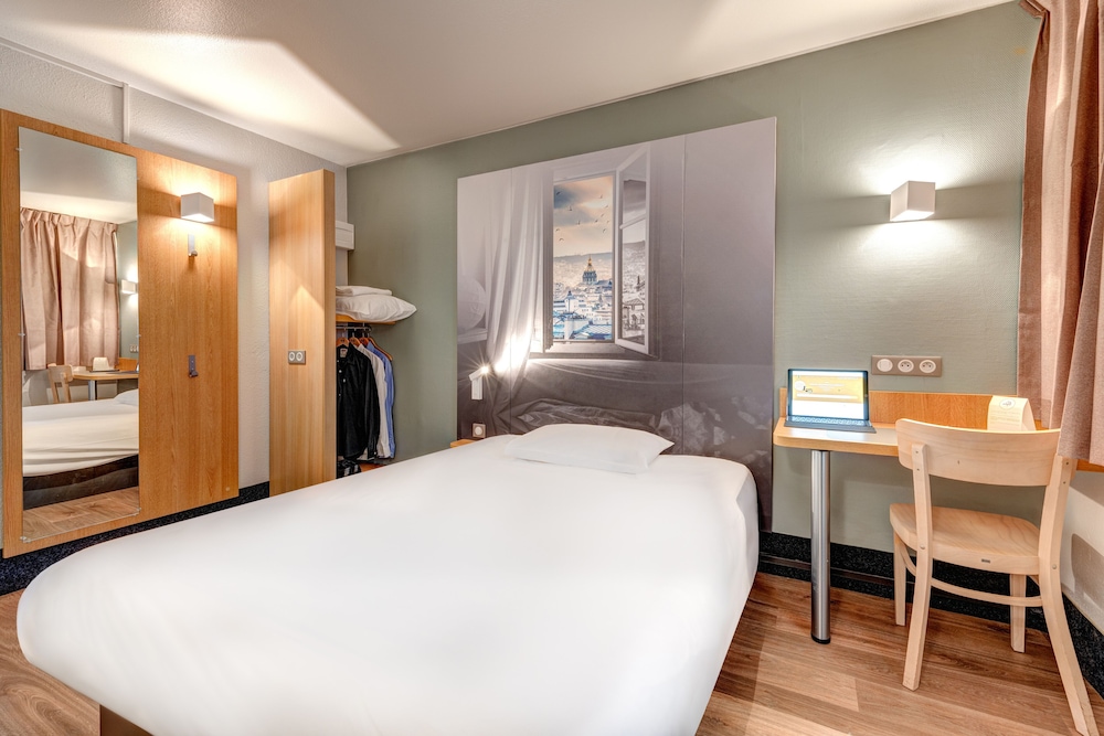 B&B HOTEL LOUVECIENNES, Photo 6