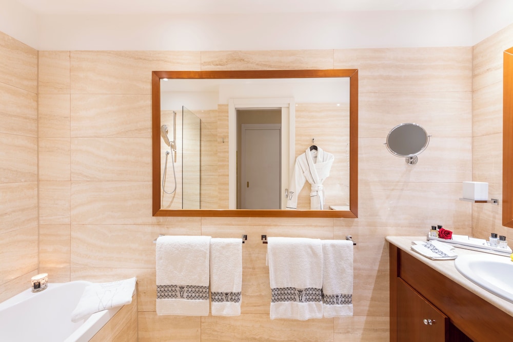 Deluxe Suite, 1 Bedroom (single) - Photo 5
