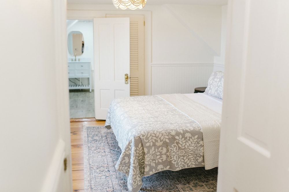 Romantic Room, 1 King Bed, Ocean View