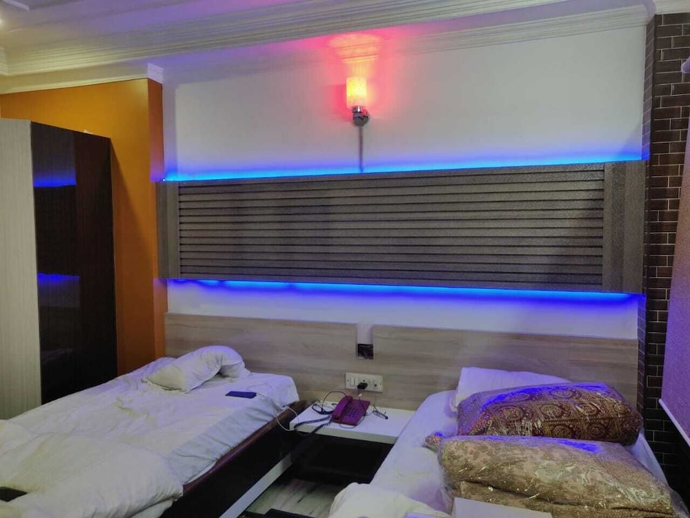 Standard Room photo 2