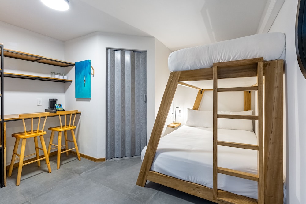 Economy Twin Room