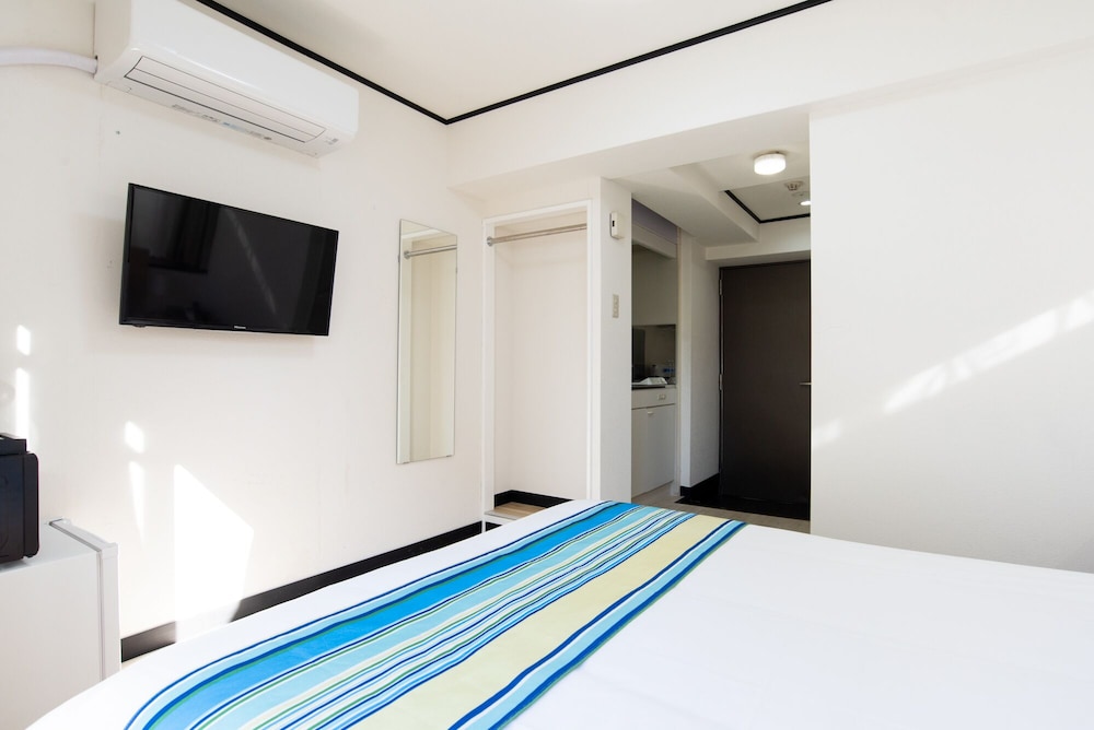 Economy Room, 1 Double Bed, Non Smoking photo 2