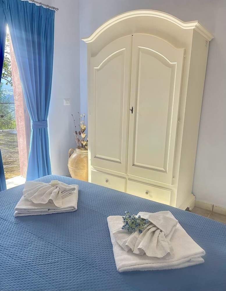 Standard Double or Twin Room photo 1