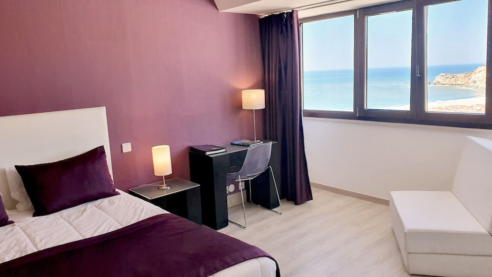 Double or Twin Room, Sea View - Photo 2