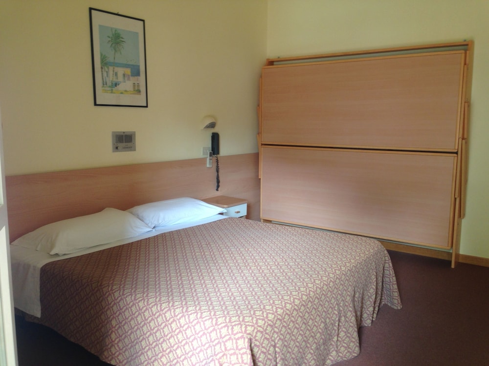 Standard Quadruple Room, Balcony photo 1