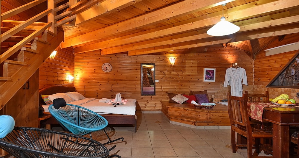 Gallery Chalet photo 1