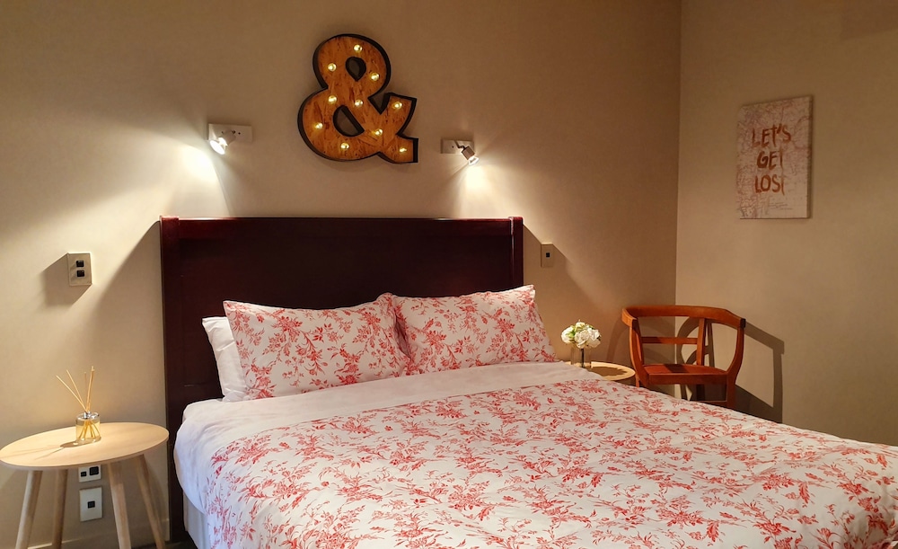 Apartment, 2 Bedrooms, 2 Bathrooms photo 1