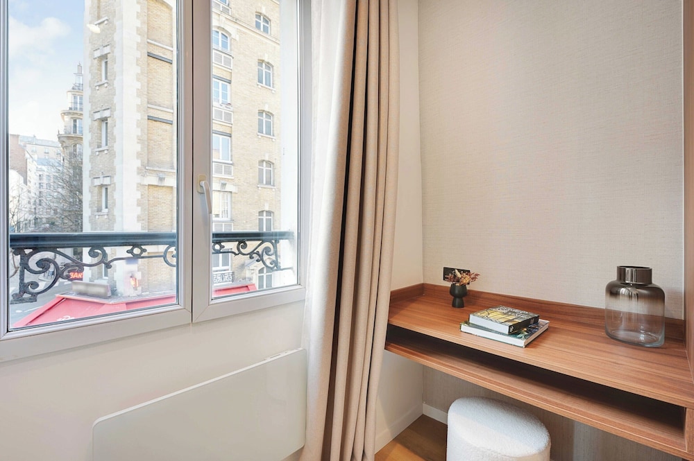 Apartment photo 2