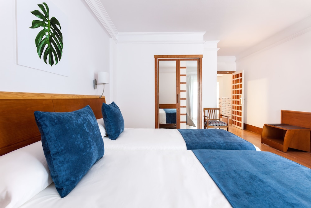 Triple room, balcony