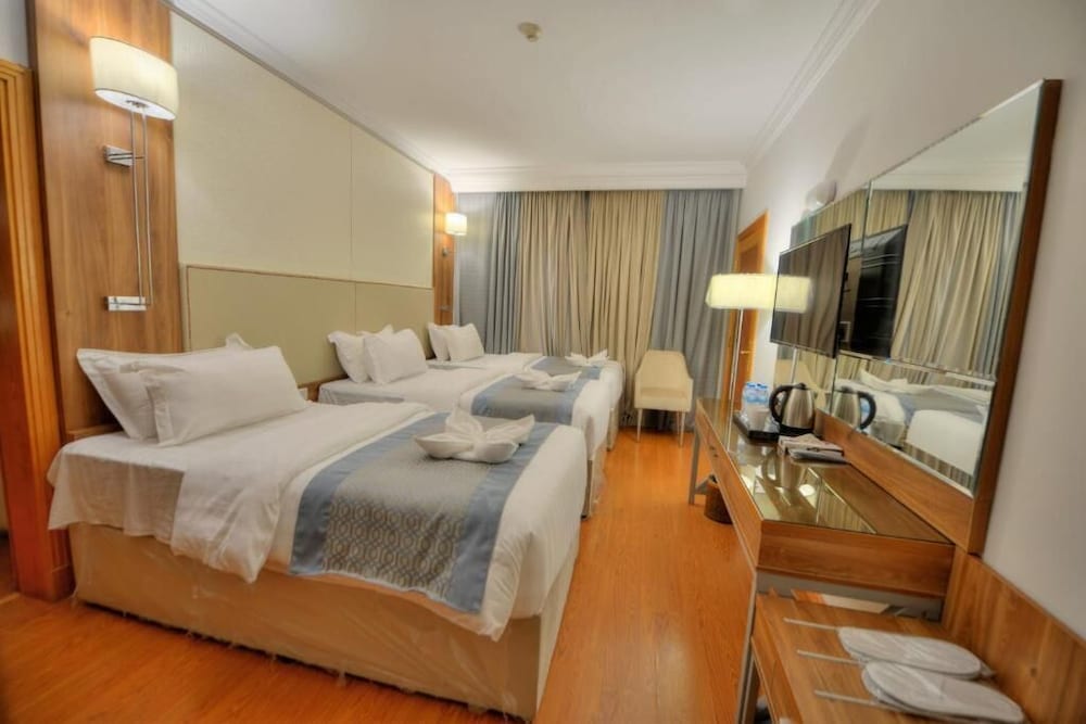 Standard Triple Room - Photo 12