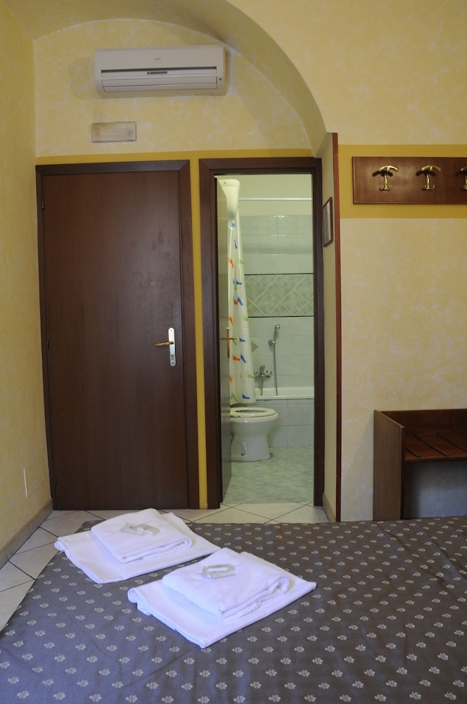 Triple Room photo 3