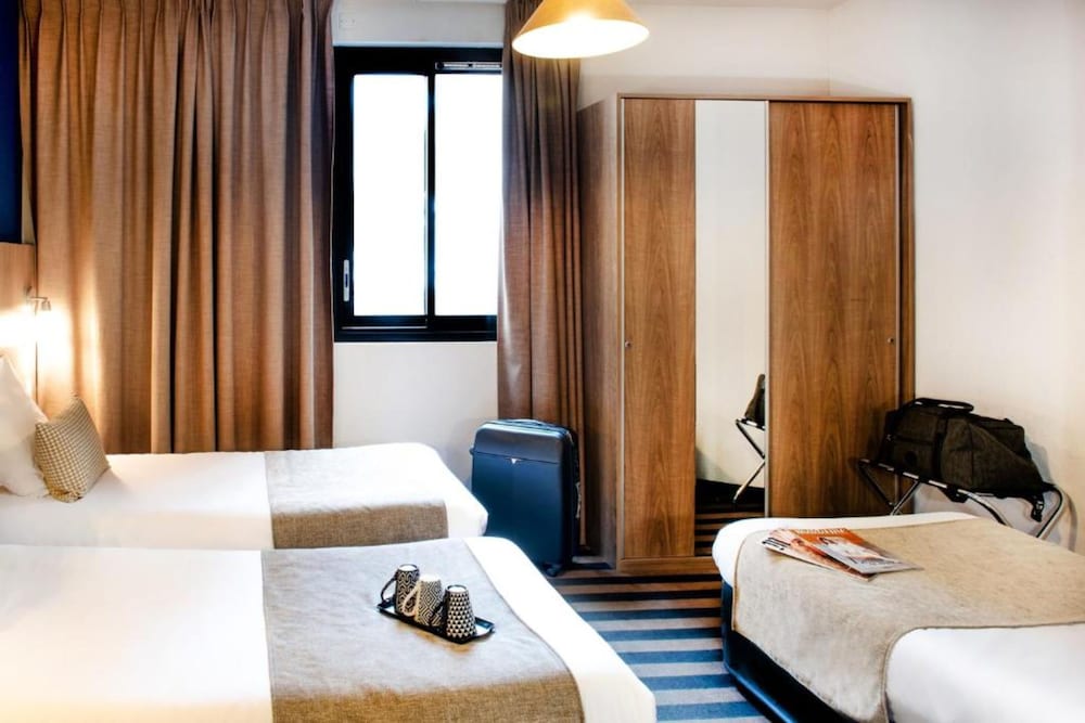 Standard Triple Room - Photo 6