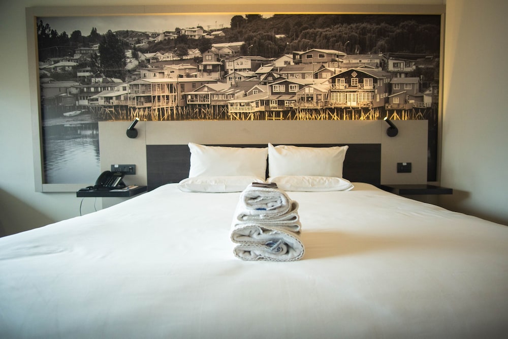 Superior Room, 1 Queen Bed - Photo 6