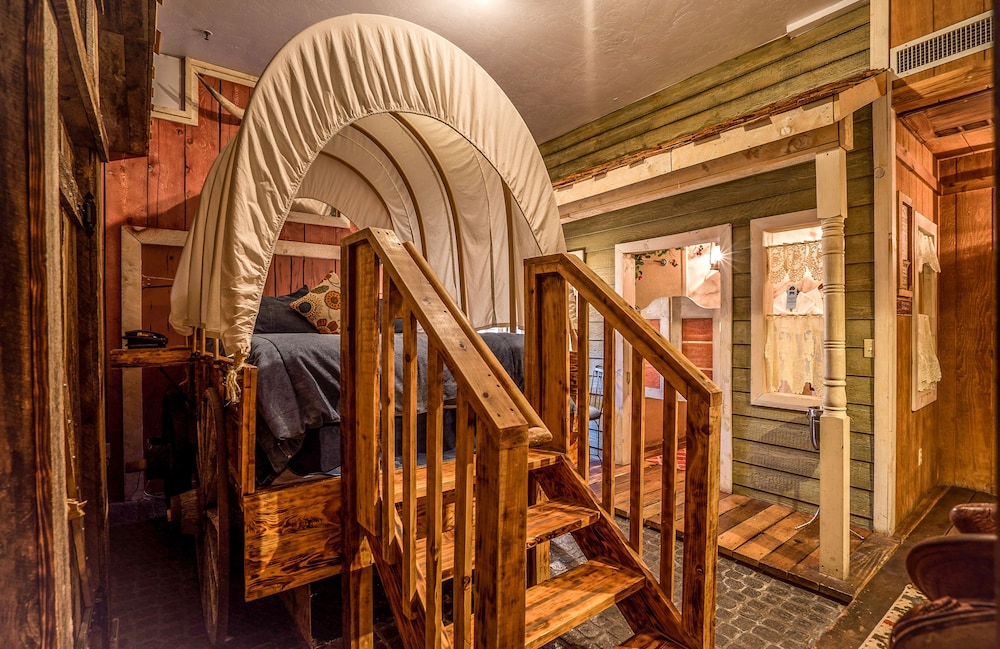 Room (Wild West) - Photo 1