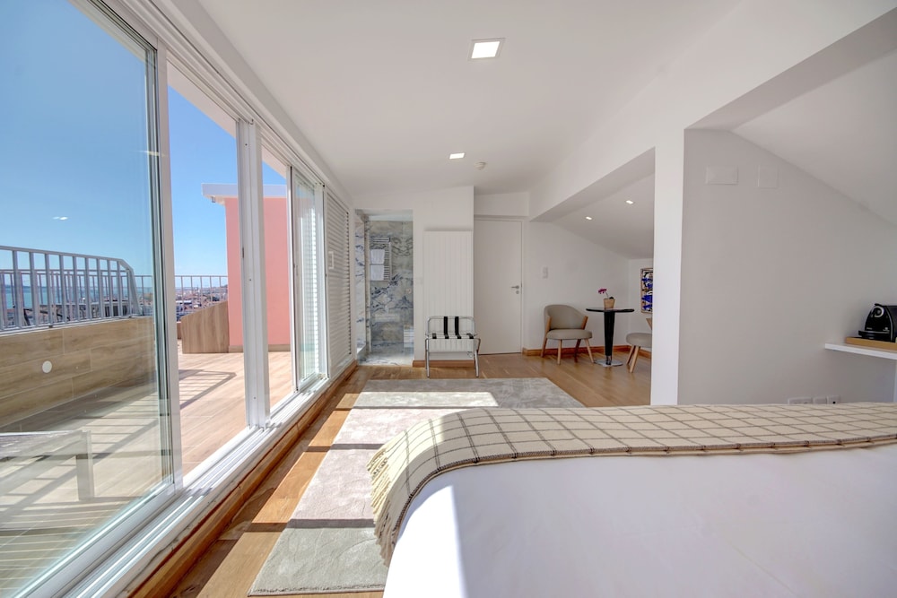 Deluxe Suite, Balcony photo 2