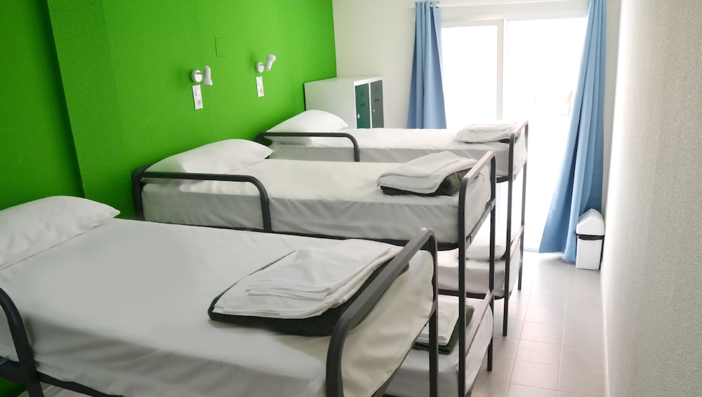 Shared Dormitory, Women only, Private Bathroom (1 bed in a 6 beds dorm) photo 2